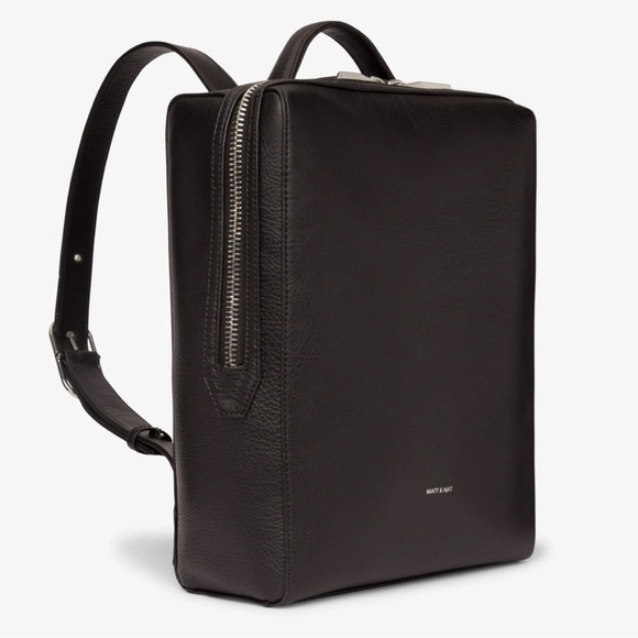 Matt & Nat Dwell Leather Backpack - Black - Brand New - Picture 1 of 12